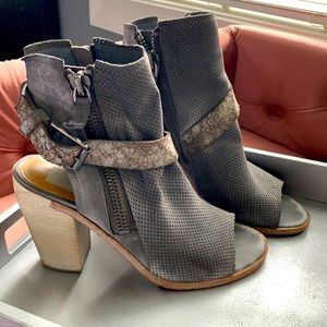 Dolce vita booties